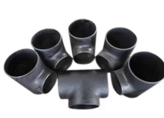 2mm- les garnitures de tuyau soudées par bout de 60mm piquent l'huile noire sans couture 14&quot; 16&quot; 18&quot; de preuve de rouille