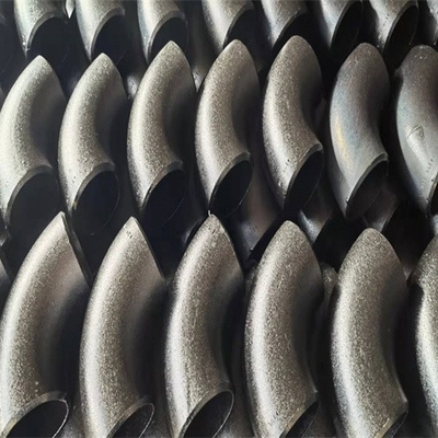 Acier au carbone d'ASME coude ASME soufflé par sable B16.9 de 90 degrés 180 degrés