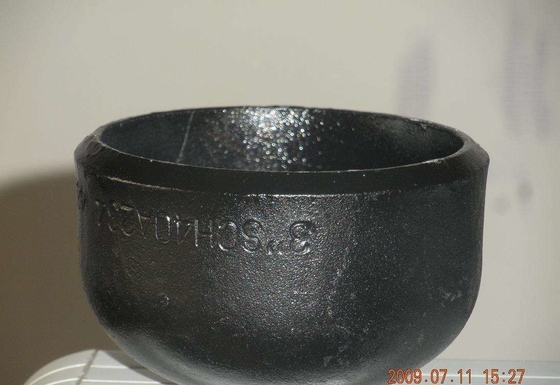 SCH10 a galvanisé le chapeau de tuyau d'acier au carbone sablant la peinture noire SCH20 SCH30 SCH40