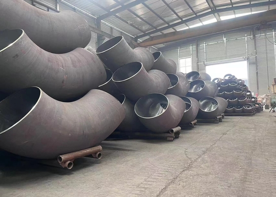 Acier au carbone de garnitures de tuyau de soudure bout à bout d'API5l coude DN600-DN1800 de 90 degrés