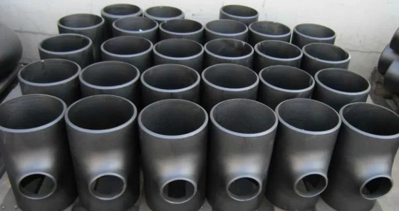 2mm- les garnitures de tuyau soudées par bout de 60mm piquent l'huile noire sans couture 14&quot; 16&quot; 18&quot; de preuve de rouille