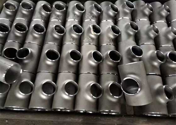 Anti acier au carbone soudé bout à bout d'huile de rouille réduisant le gost B16.9 A234 Wpb Din2615 d'en BS Jis de vacarme de pièce en t