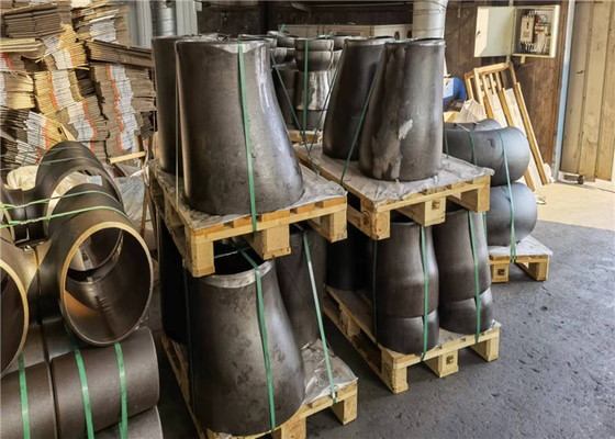 réducteur Q345 20 de l'acier au carbone 24 x 20 en acier pour se relier chimique de tuyau