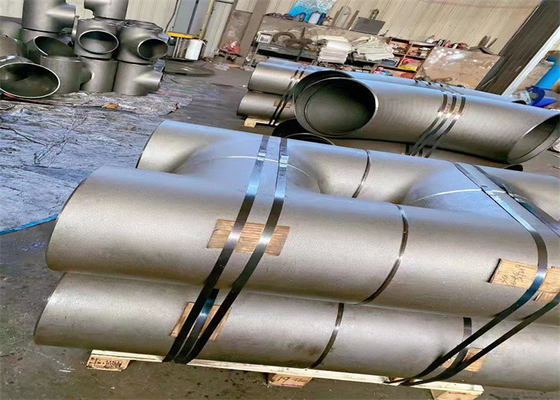 Pièce en t droite Astm A 234 Wpb d'acier au carbone d'Asme B16.9 Sch40 soudé bout à bout