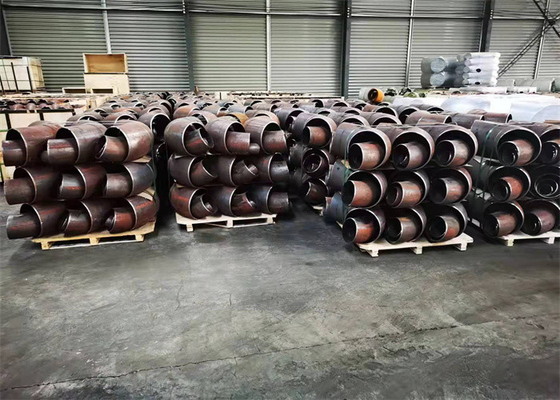 Connexion de canalisation peinte par noir des garnitures de tuyau sans couture du GOST 17375 16MN 12MN