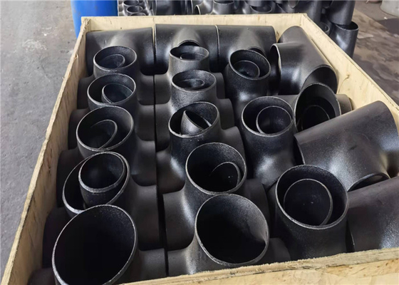 La pièce en t AUTHENTIQUE d'acier au carbone d'A420 WPL6 a forgé le bout soudé réduisant la pièce en t 50mm 100mm