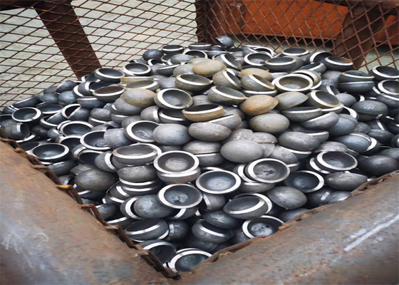 SCH10 a galvanisé le sablage soudé sans couture de la peinture SCH20 SCH30 SCH40 de noir de chapeau de tuyau d'acier au carbone